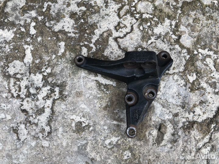 Крепление двигателя для Toyota Celica ZZT230/231