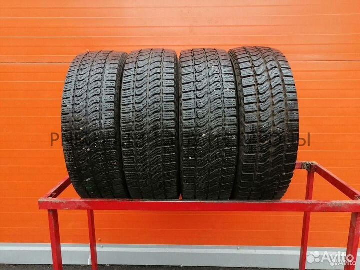 Continental VancoVikingContact 2 205/65 R16C 88T