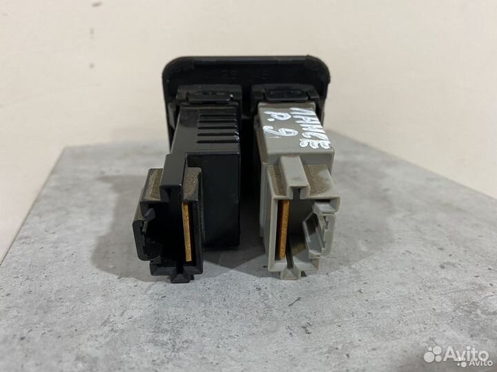 Кнопка корректора фар Mitsubishi Lancer 9