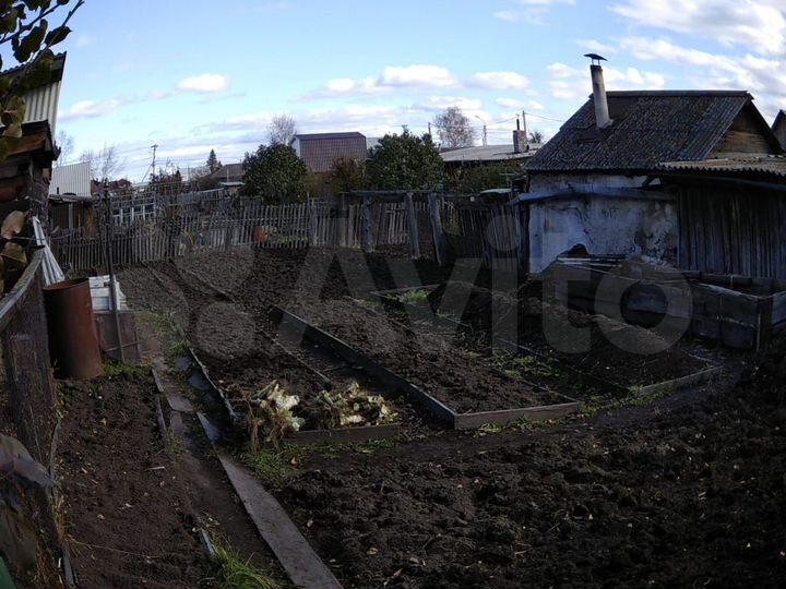 Дом 52 м² на участке 6 сот.