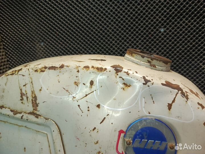 Бензобак на мотоцикл иж