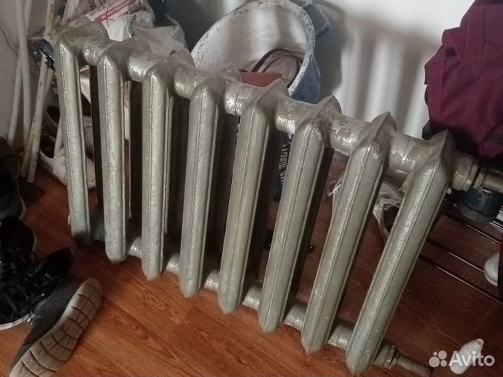 Батарея чугунная