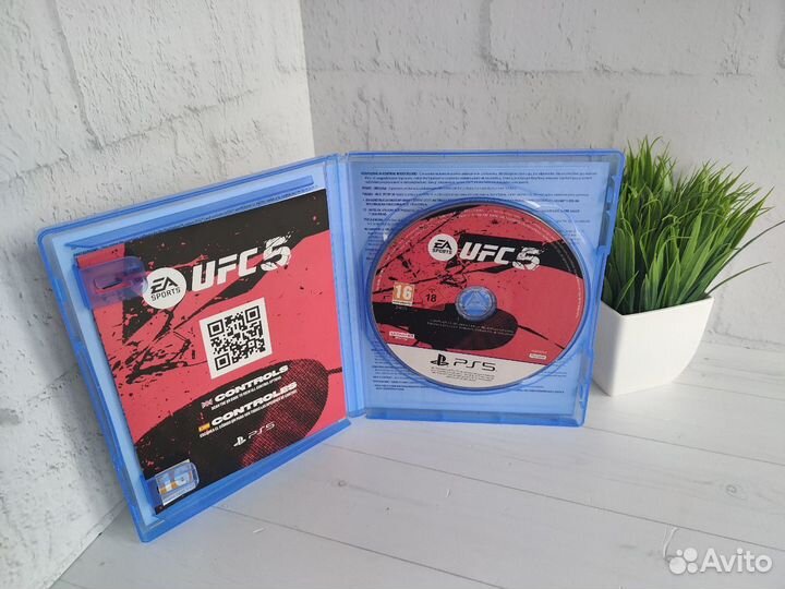 Игра UFC 5 для PlayStation 5