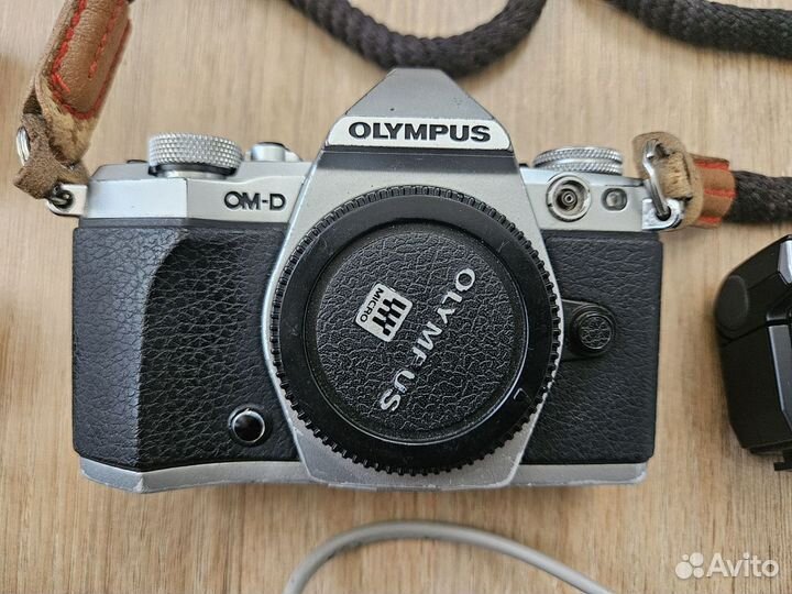 Фотоаппарат Olympus OM-D E-M5 Mark II