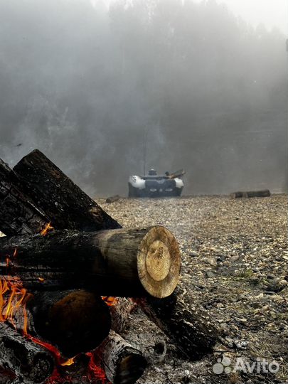 Продам флагман 380к + мотор+допы