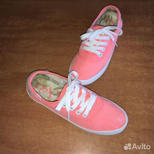 Слипоны новые Roxy