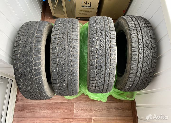 Viatti Brina Nordico V-522 185/70 R14 88T