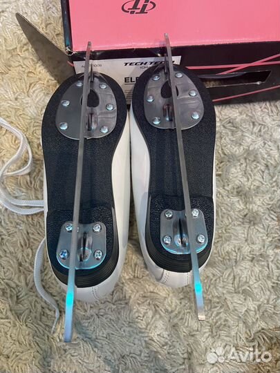 Коньки фигурные 32