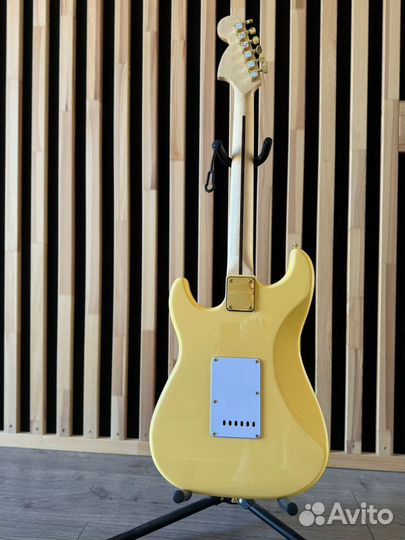 Электро гитара Fender Stratocaster реплика