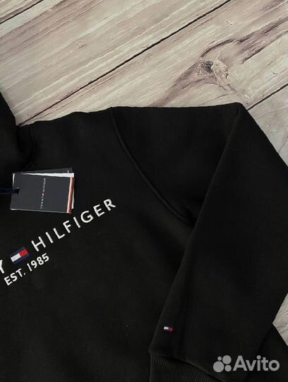 Толстовка Tommy Hilfiger черный люкс