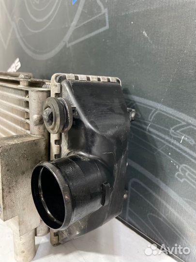 Интеркулер левый Audi Allroad C5 BES 2003