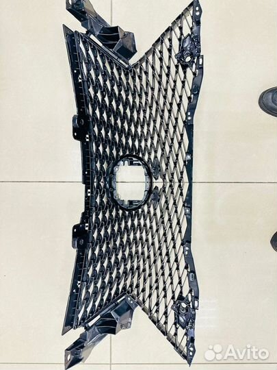 Вентиляционная решетка Lexus