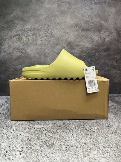 Тапочки adidas yeezy slide