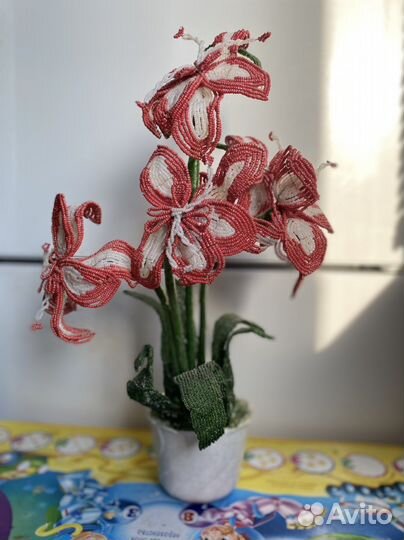 Цветы из бисера