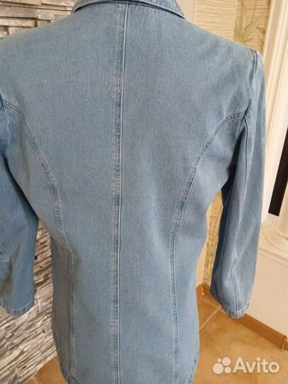 Пиджак джинсовый женский со стразами Lafei Nier