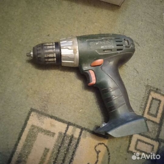 Шуруповерт metabo