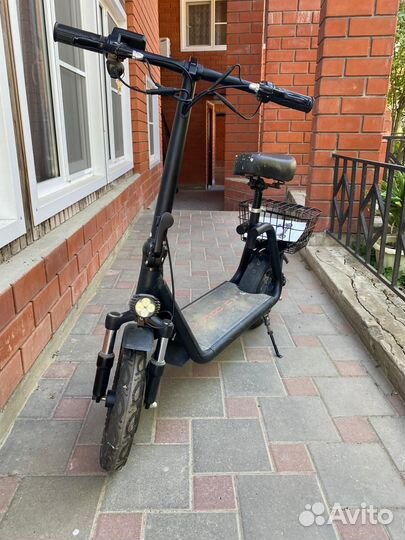 Самокат взрослый электрический бу