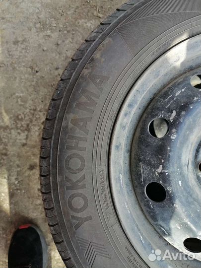Yokohama Bluearth ES32 175/70 R14