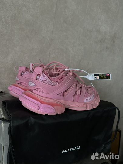 Balenciaga кроссовки track pink