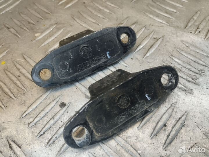 Ролики двери Ford Transit Connect 02-13