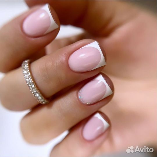 Маникюр с укреплением и покрытием гель-лак