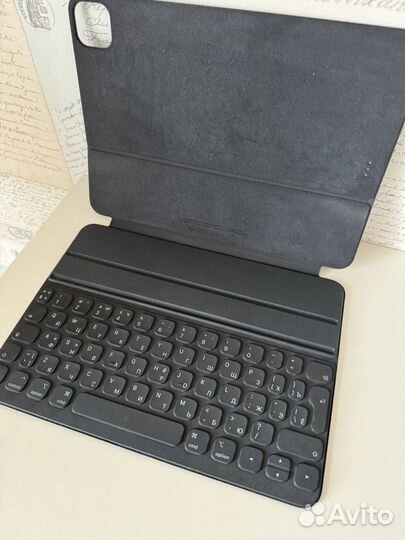 Apple SMART Keyboard Folio