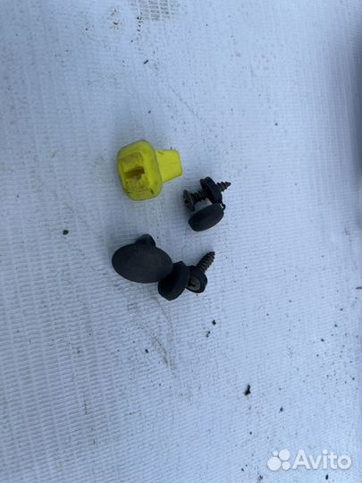 Клипсы lancer 9