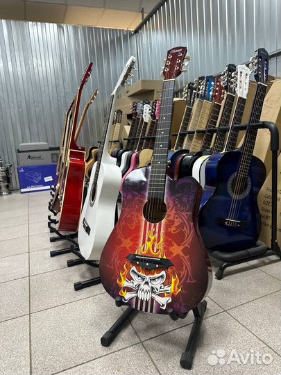 Акустическая гитара