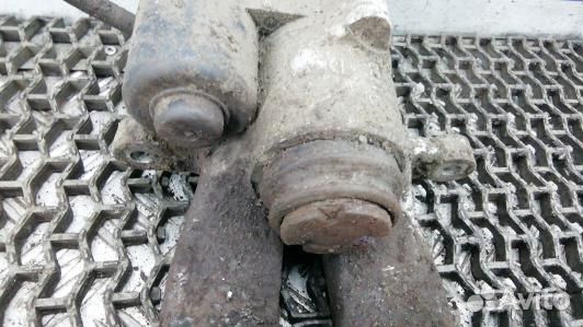 Суппорт тормозной задний левый volkswagen passat B