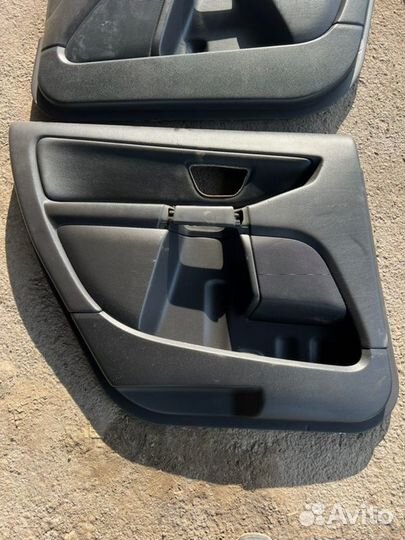 Обшивка боковой двери Volvo Xc90 внедорожник 2.9