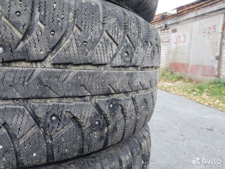 Bridgestone Ice Cruiser 7000 265/65 R17