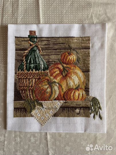 Готовая вышивка крестом Натюрморт с тыквами