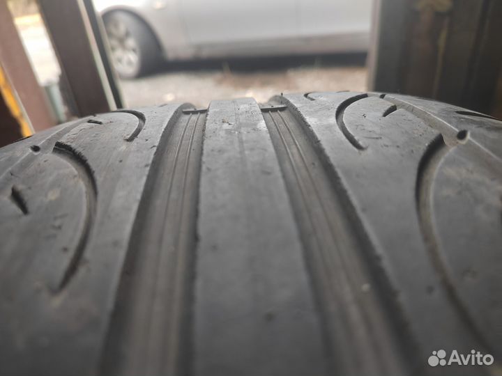 Hankook AM06 245/45 R18