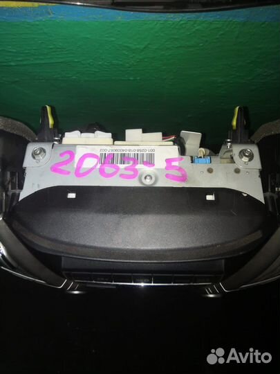 Магнитола Toyota Harrier 2008 год