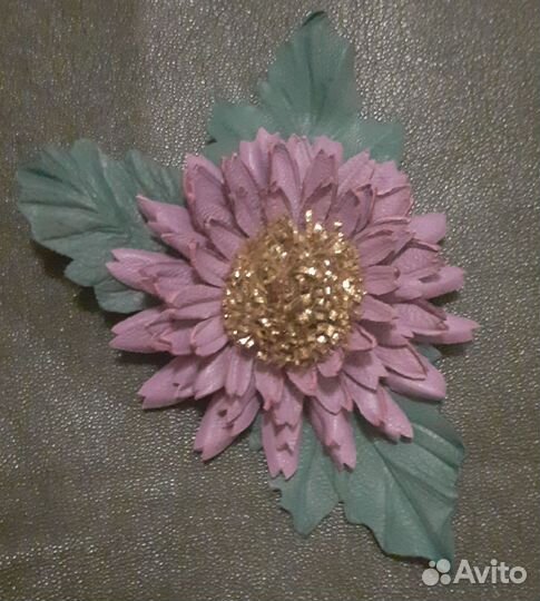 Брошь ручной работы