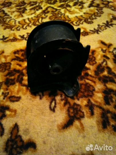 Подушку двигателя хонда Hr-v