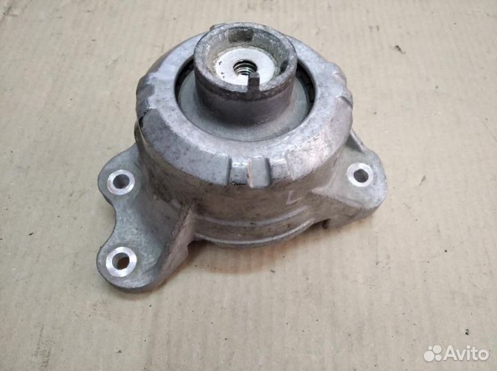 Опора двигателя w253 GLC-class 651.921 2017