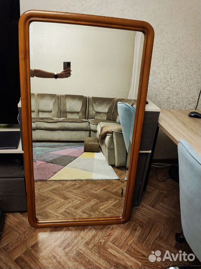 Зеркало настенное