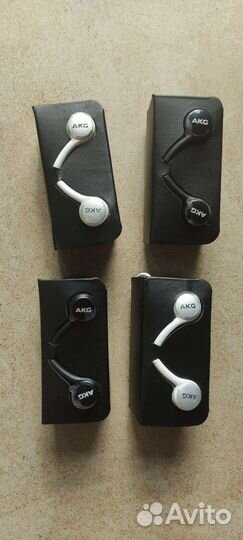 Проводные наушники-вкладыши Samsung S10 AKG