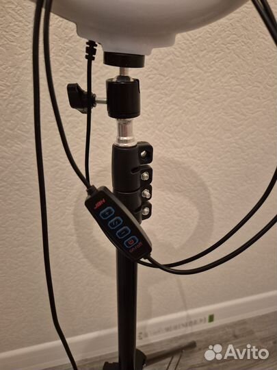 Кольцо с подставкой под телефон