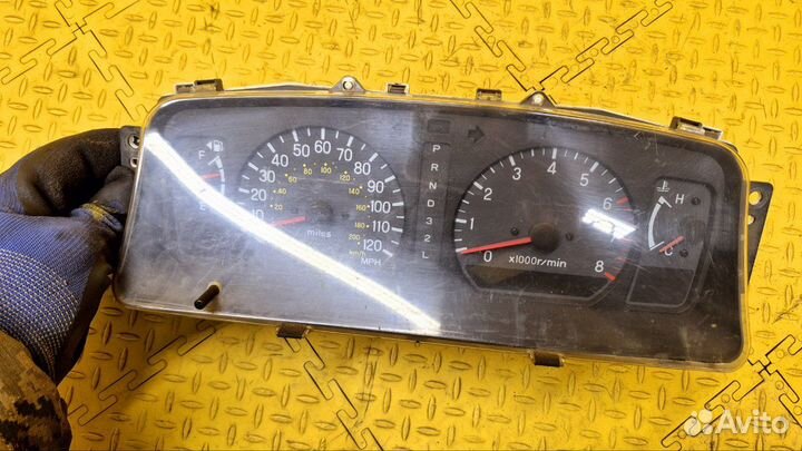 Панель приборов Mitsubishi Montero Sport 1 6G72