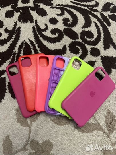 Чехлы на телефон iPhone 11