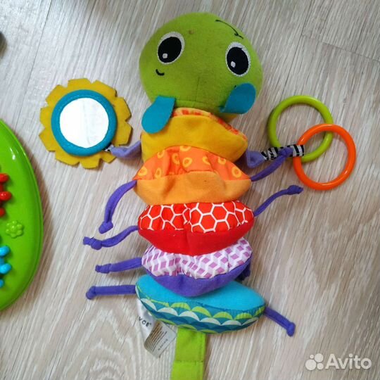 Развивающие игрушки с рождения