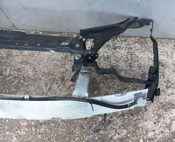 Усилитель переднего бампера Mercedes-Benz C-Class