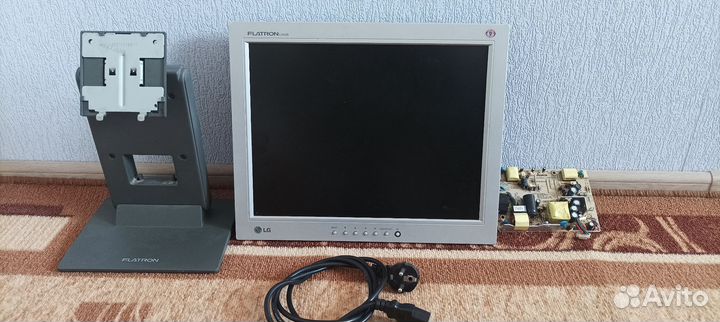 Монитор для компьютера LG Flatron L1510S