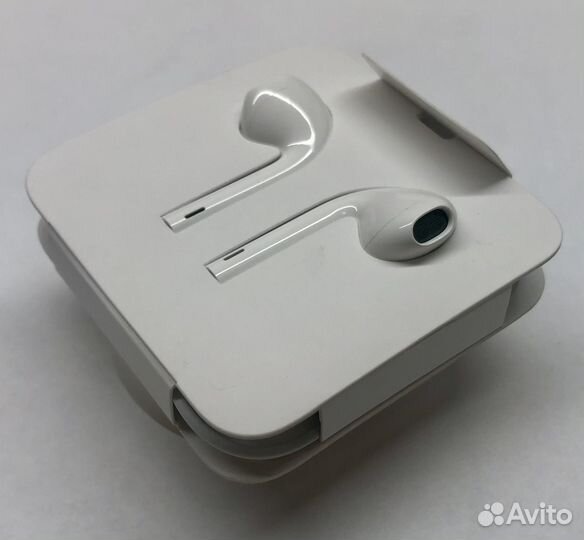 Проводная гарнитура Apple EarPods Lighting