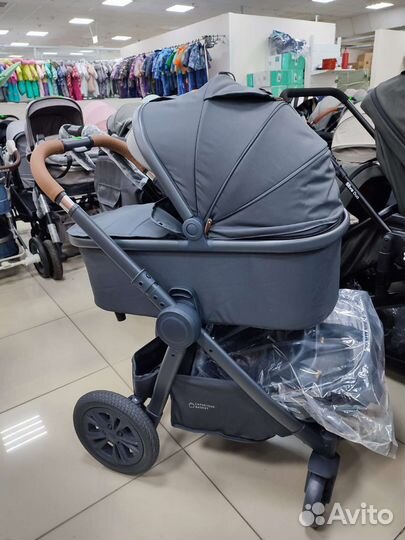 Коляска 3 в 1 Happy Baby Mommer Pro. беж