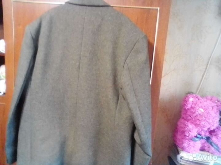 Пиджаки разные теплые и облегчгенные