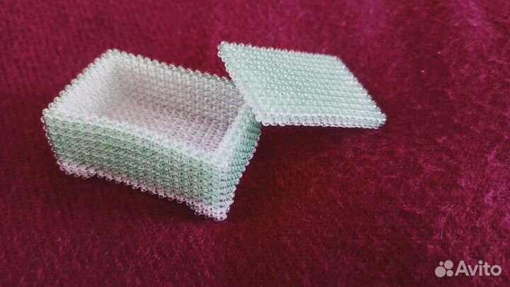 Шкатулка ручной работы (бисер)