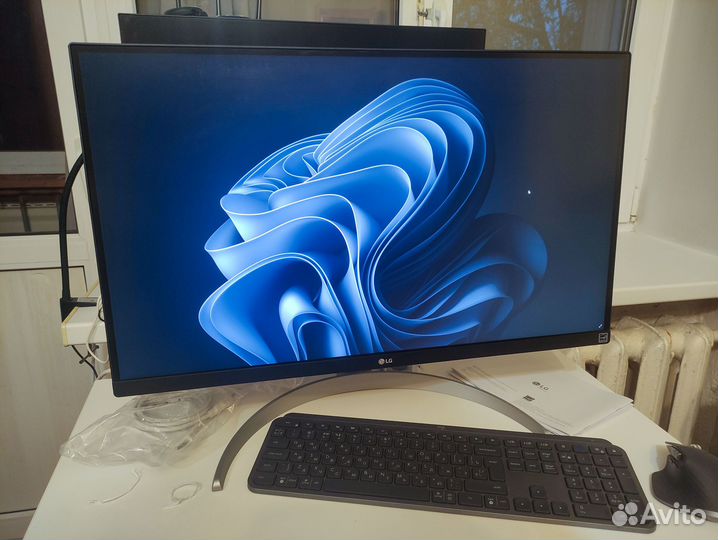 Монитор LG 27UP650-W 4K 27
